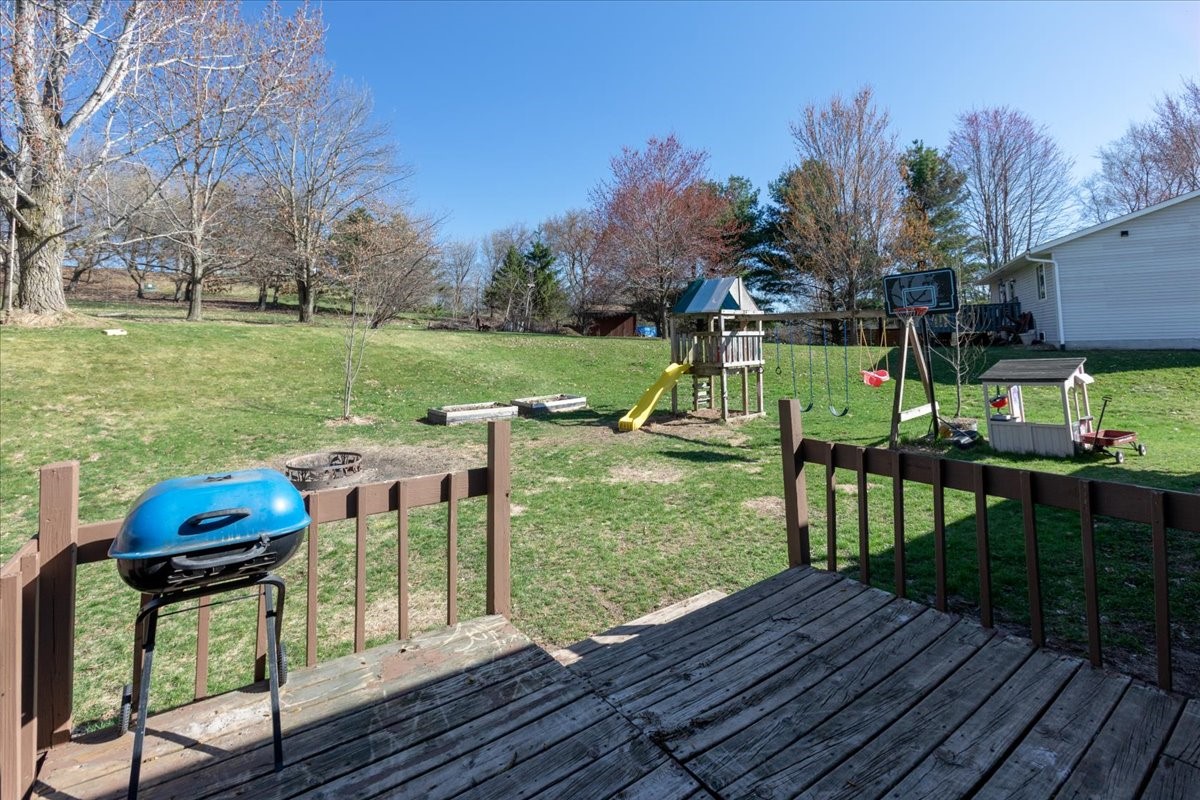 Residential at 2702 Ricky Lane, Menomonie, WI 54751 — photo 41