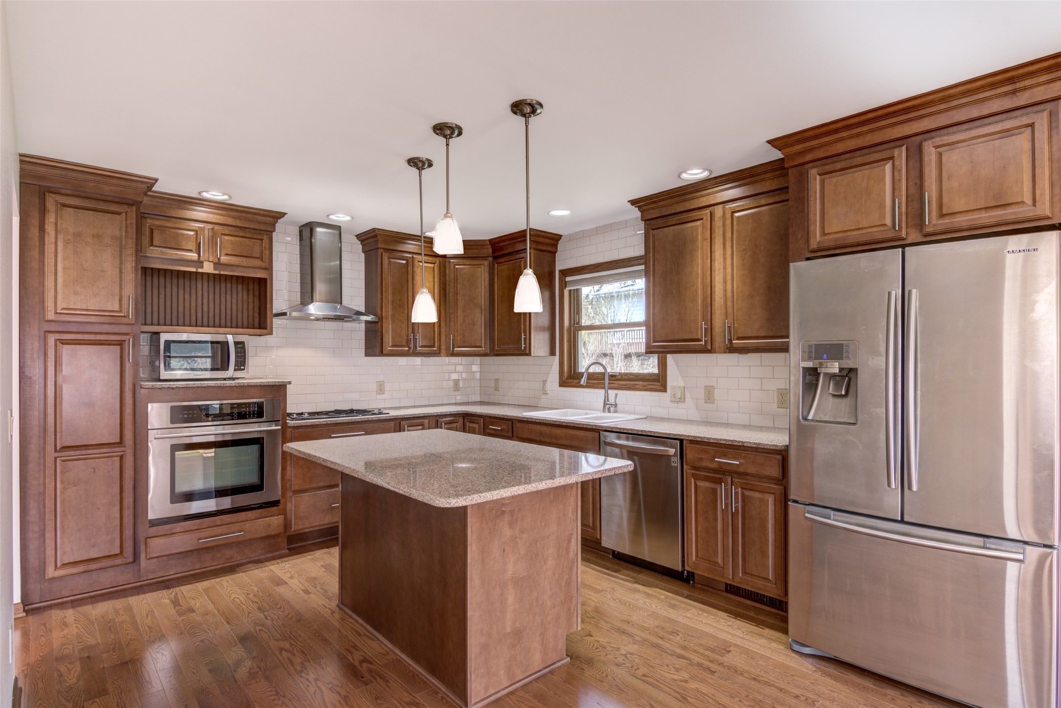 2916 Trinity Street, Eau Claire, WI — photo 6