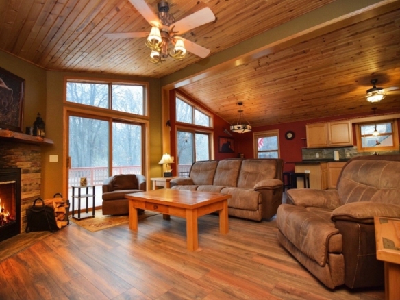 Residentialhouse for sale picture with an address of  29174 French Road in Danbury and a list price of 469900