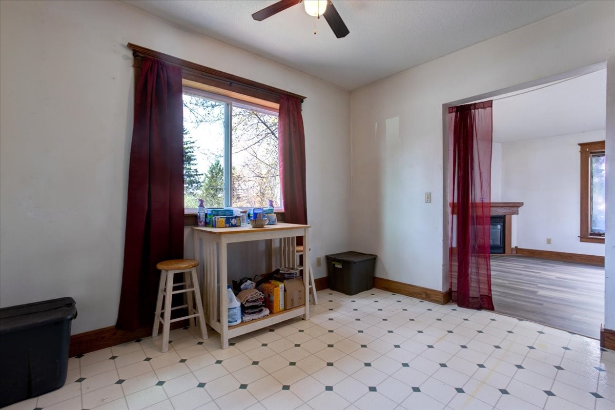 302 E Main Street E, Durand, WI — photo 10