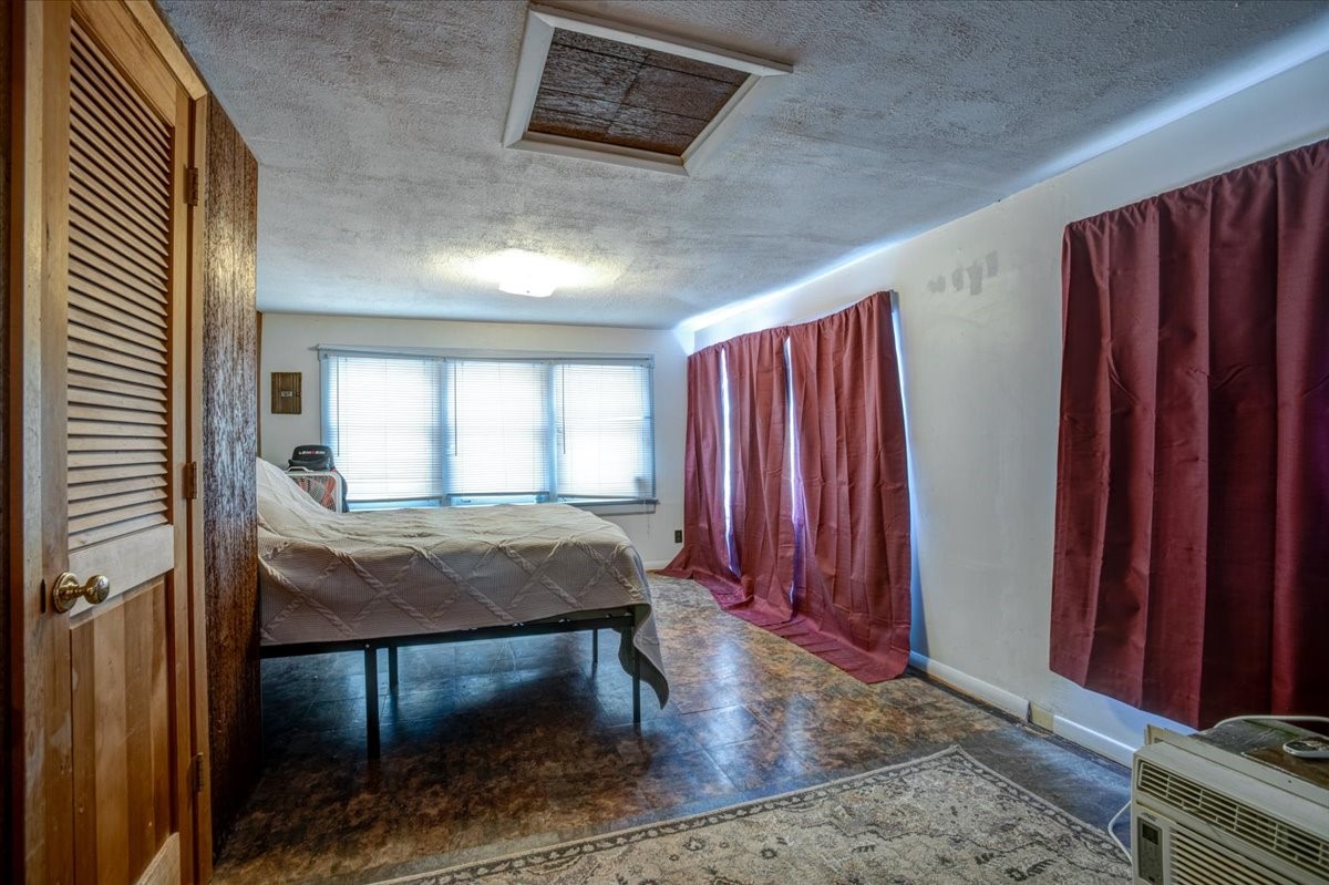 302 E Main Street E, Durand, WI — photo 17