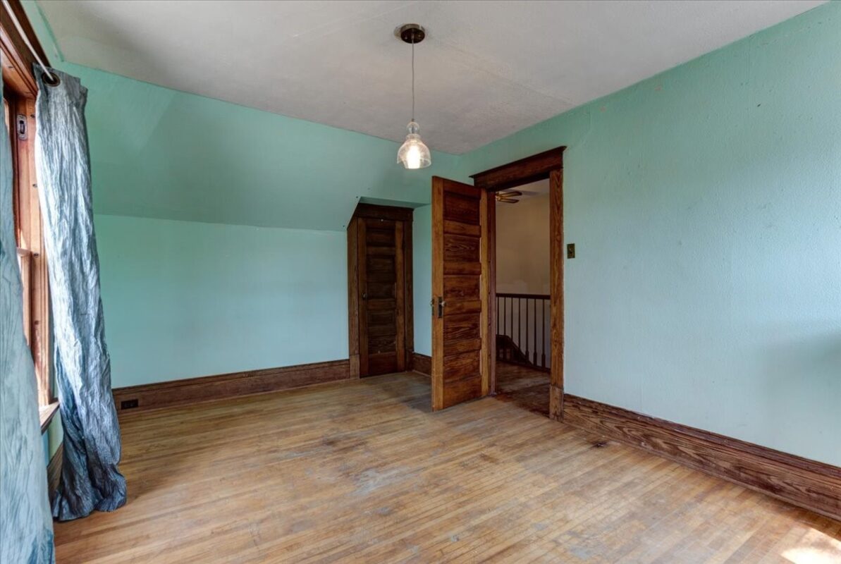 302 E Main Street E, Durand, WI — photo 26