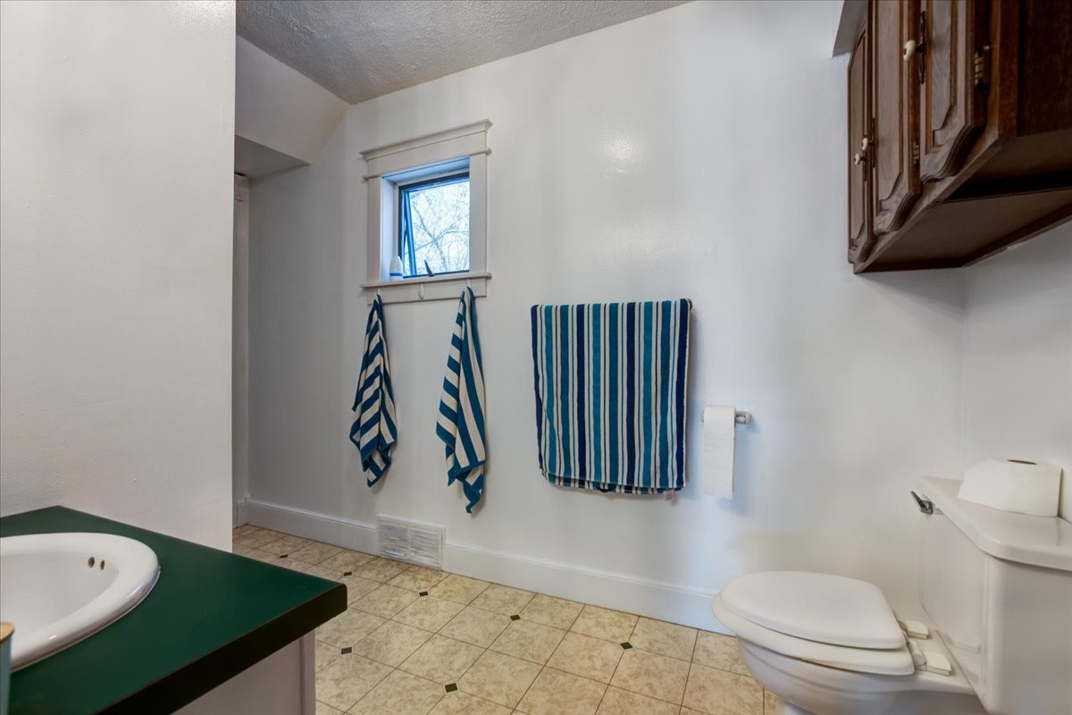 302 E Main Street E, Durand, WI — photo 28