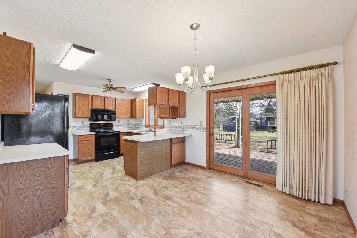 304 Spruce Drive, Woodville, WI — photo 6