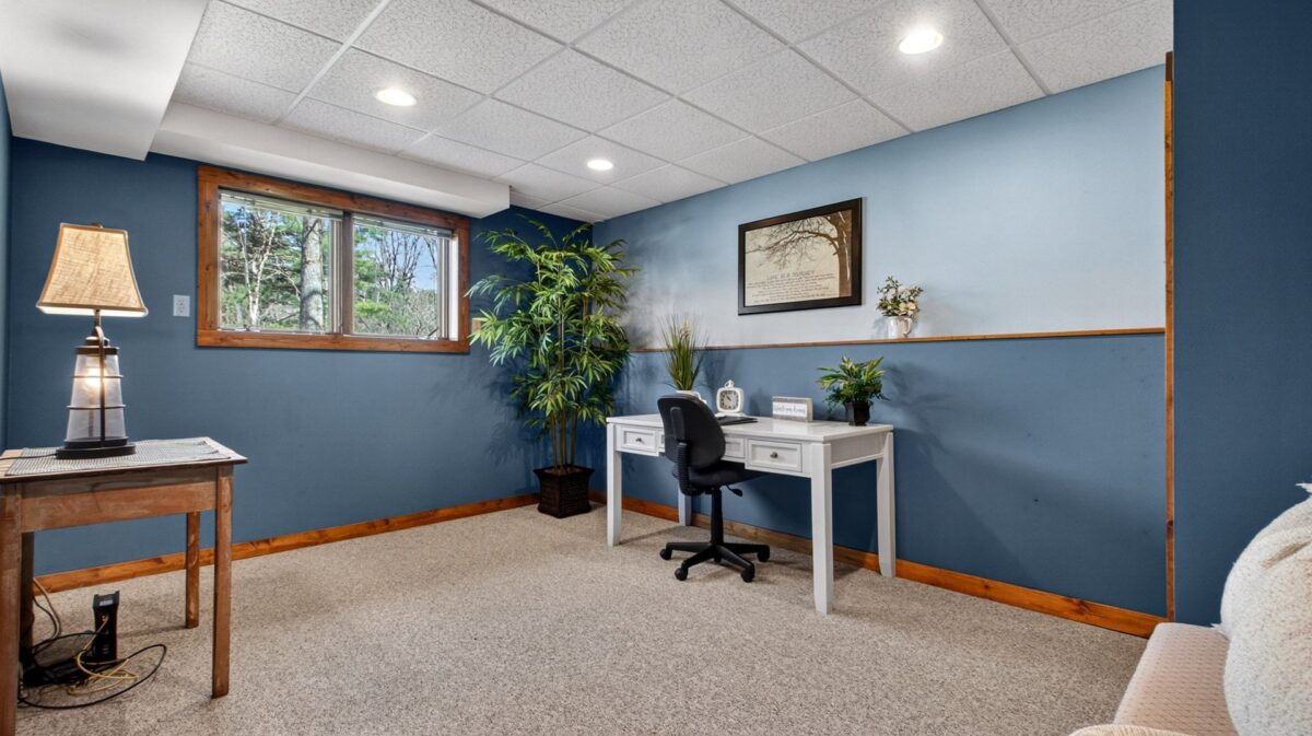 Residential at 3065 Davis Drive, Eau Claire, WI 54701 — photo 23