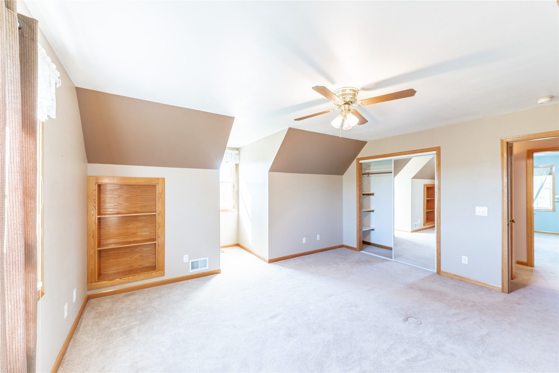 Residential at 30694 County Highway, Elroy, WI 53929 — photo 9