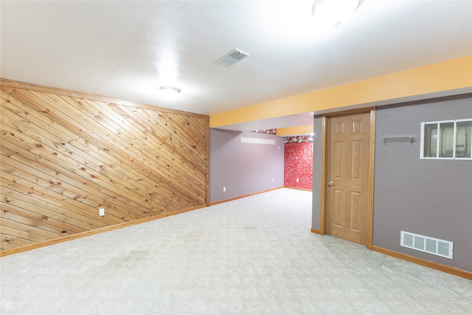 Residential at 30694 County Highway, Elroy, WI 53929 — photo 10