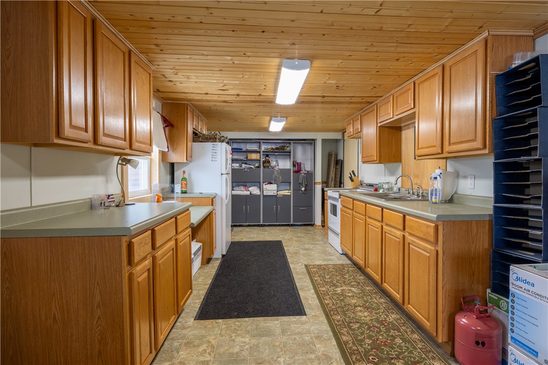 310 W 9th Street N, Ladysmith, WI — photo 10