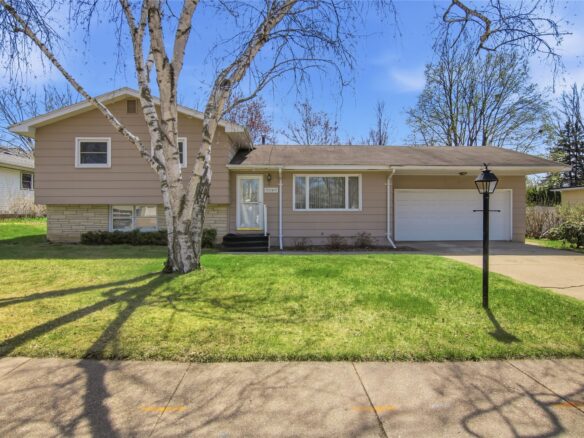 3147 Leslie Lane, Eau Claire, WI