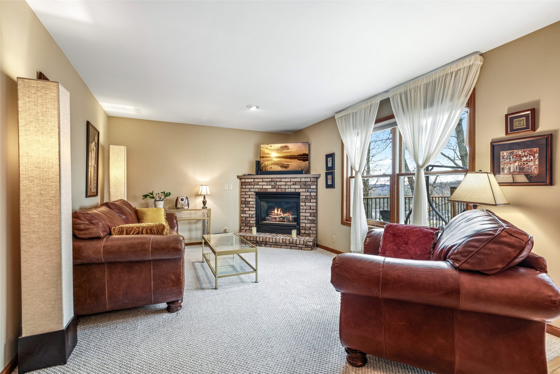 Residential at 318 Paris Place, Eau Claire, WI 54703 — photo 4