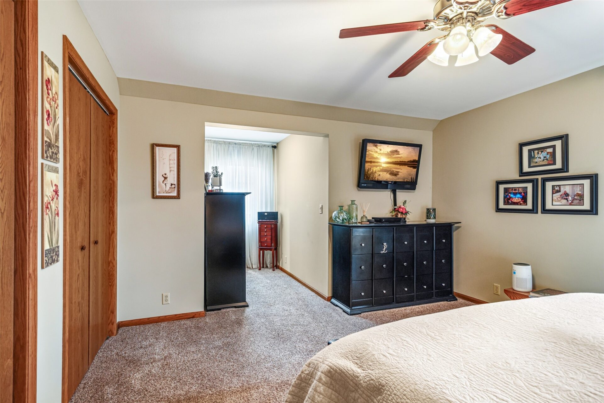 Residential at 318 Paris Place, Eau Claire, WI 54703 — photo 7