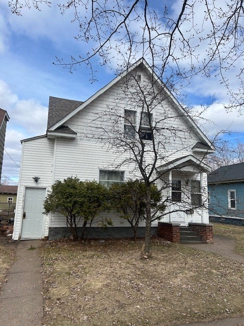 Residential Income at 318 Vine Street, Spooner, WI 54801 — photo 3