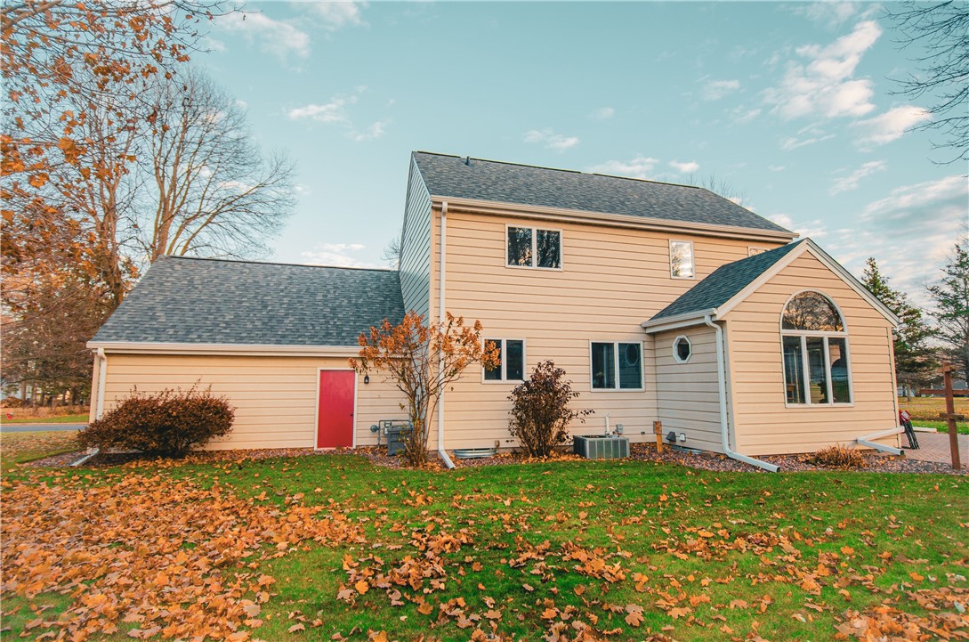 Residential at 320 Badger Road, Rice Lake, WI 54868 — photo 3