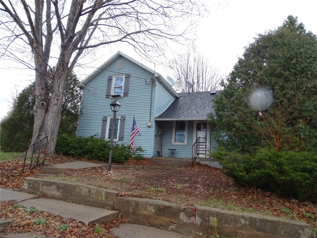 Residential at 320 Main Street, Nelson, WI 54756 — photo 2