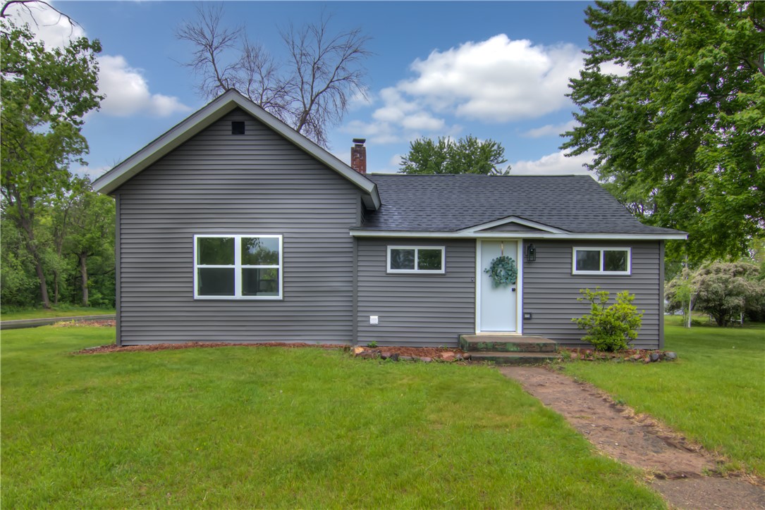 Residential at 324 Cobban Street, Chippewa Falls, WI 54729 — photo 16
