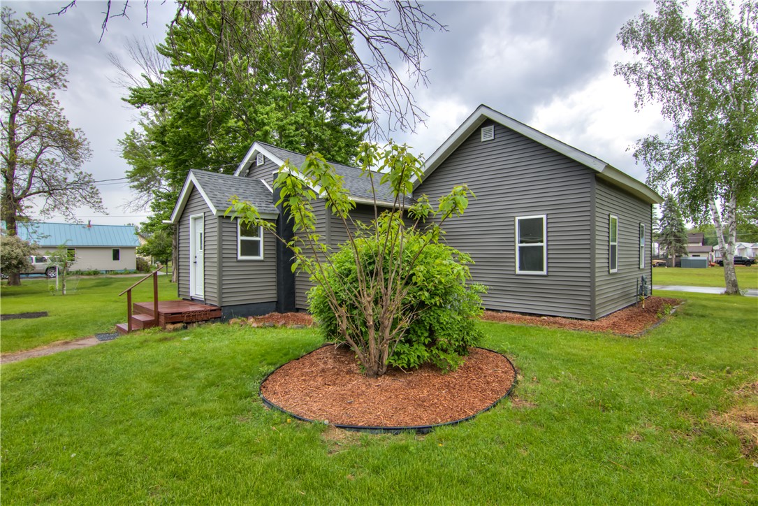 Residential at 324 Cobban Street, Chippewa Falls, WI 54729 — photo 22