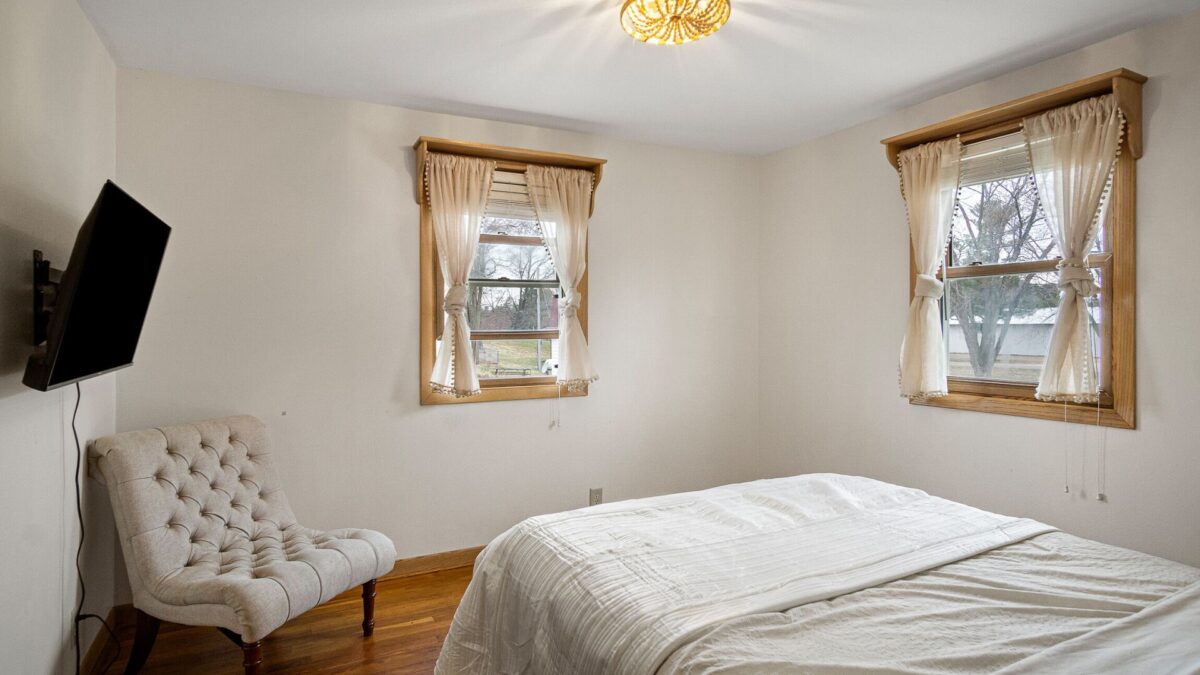 Residential at 328 3rd Avenue, Chippewa Falls, WI 54729 — photo 4