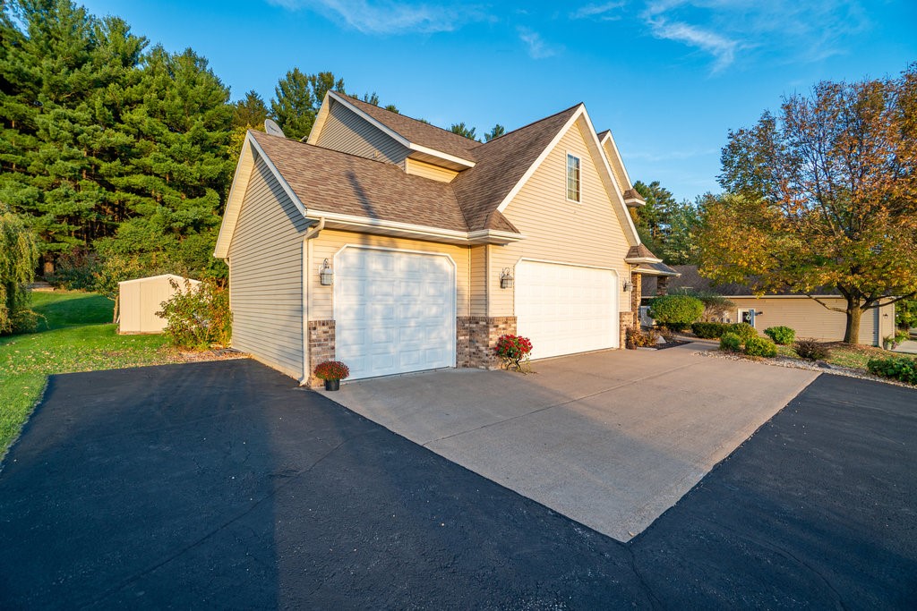 Residential at 328 Nordveien Drive, Boyceville, WI 54725 — photo 33