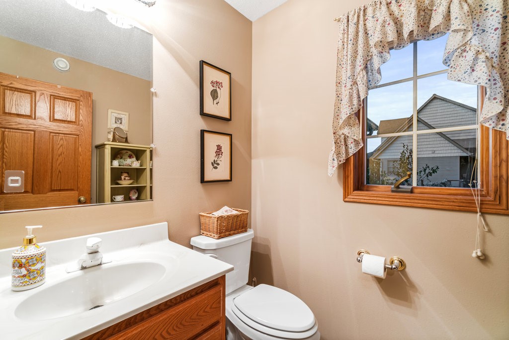 Residential at 328 Nordveien Drive, Boyceville, WI 54725 — photo 10