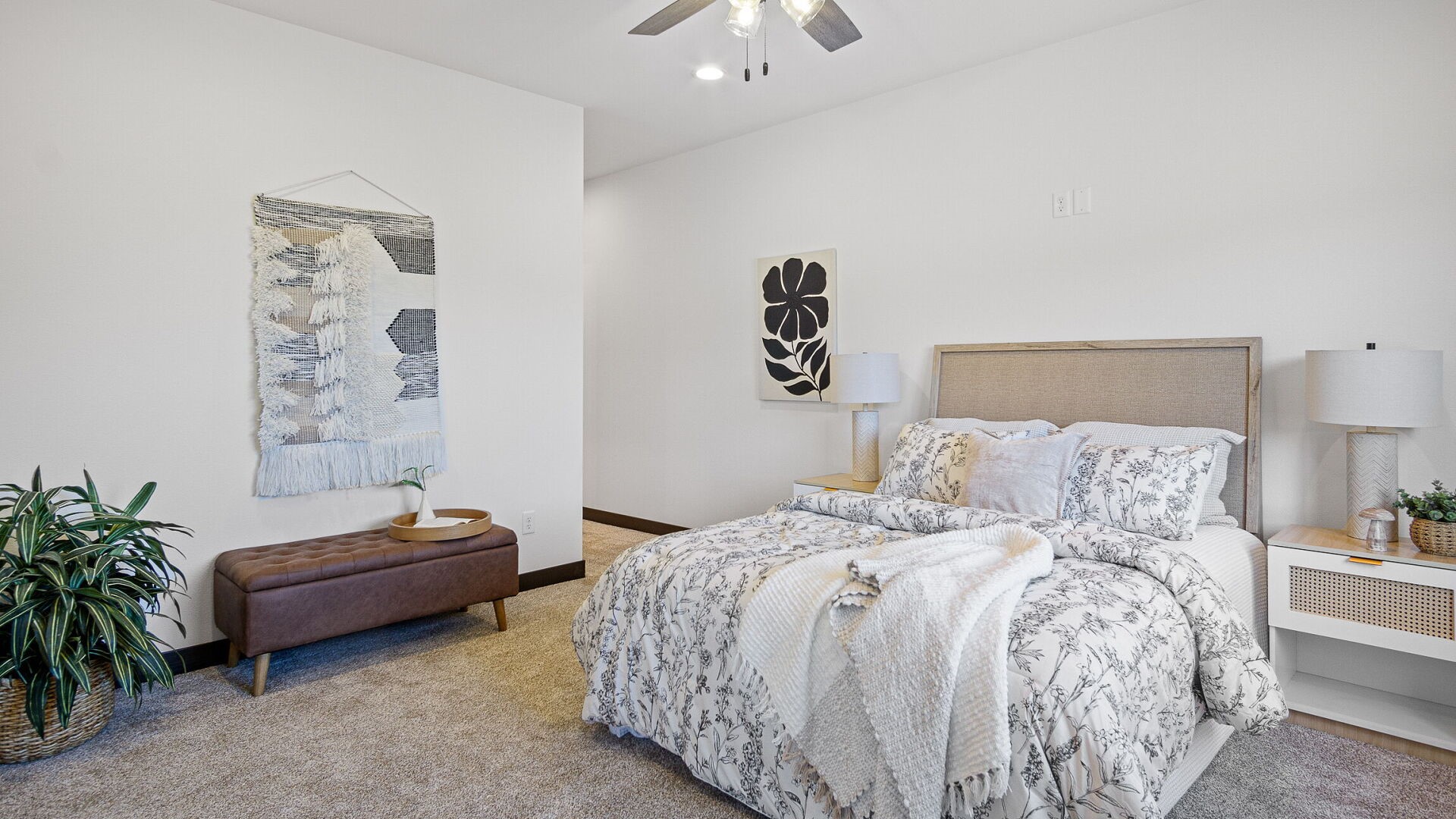 3329-Sunflower-Eau-Claire-WI-54703-4