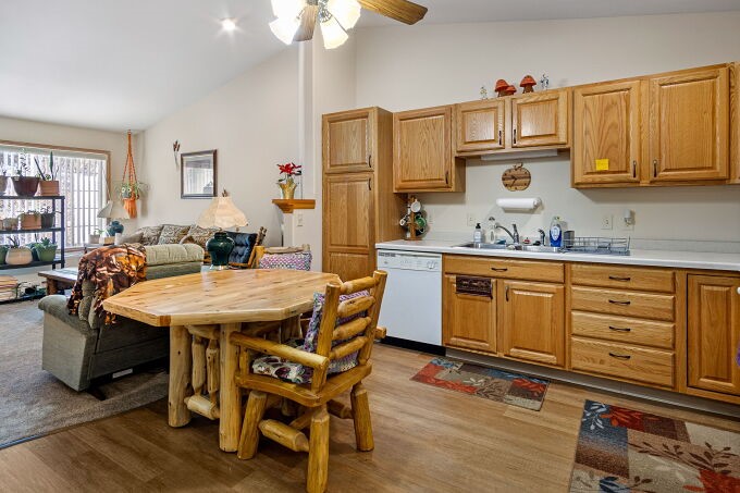 3330-Robin-Meadows-Eau-Claire-WI-54701-3