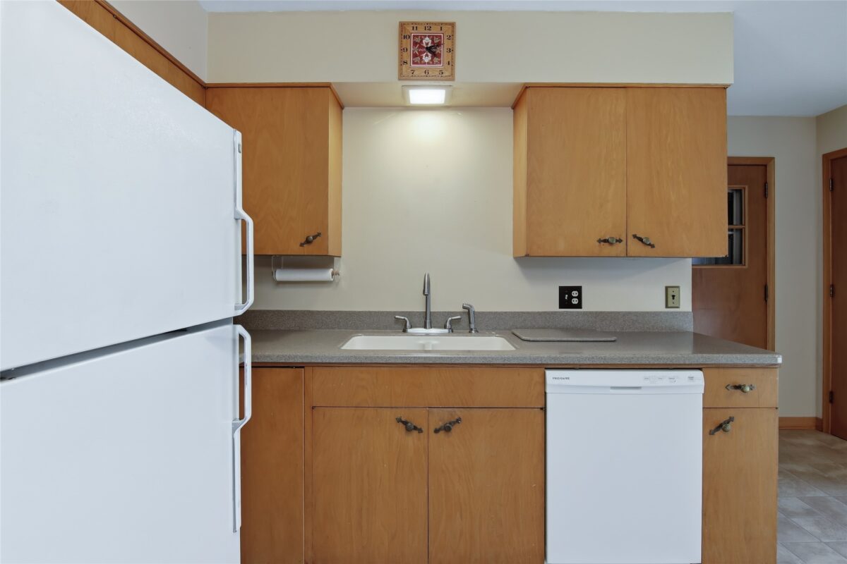 3333 Halsey Street, Eau Claire, WI