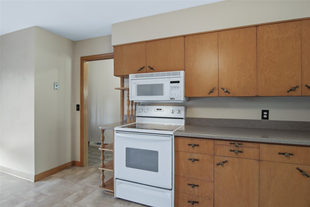 3333 Halsey Street, Eau Claire, WI