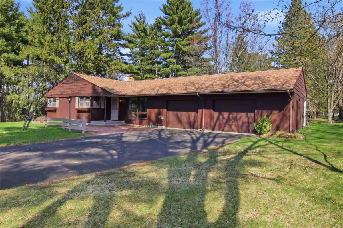 3333 Halsey Street, Eau Claire, WI