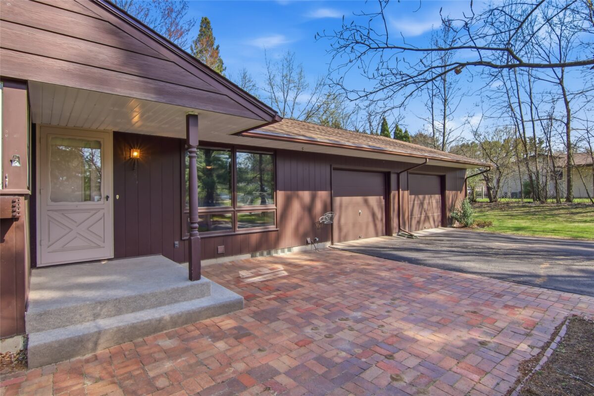 3333 Halsey Street, Eau Claire, WI
