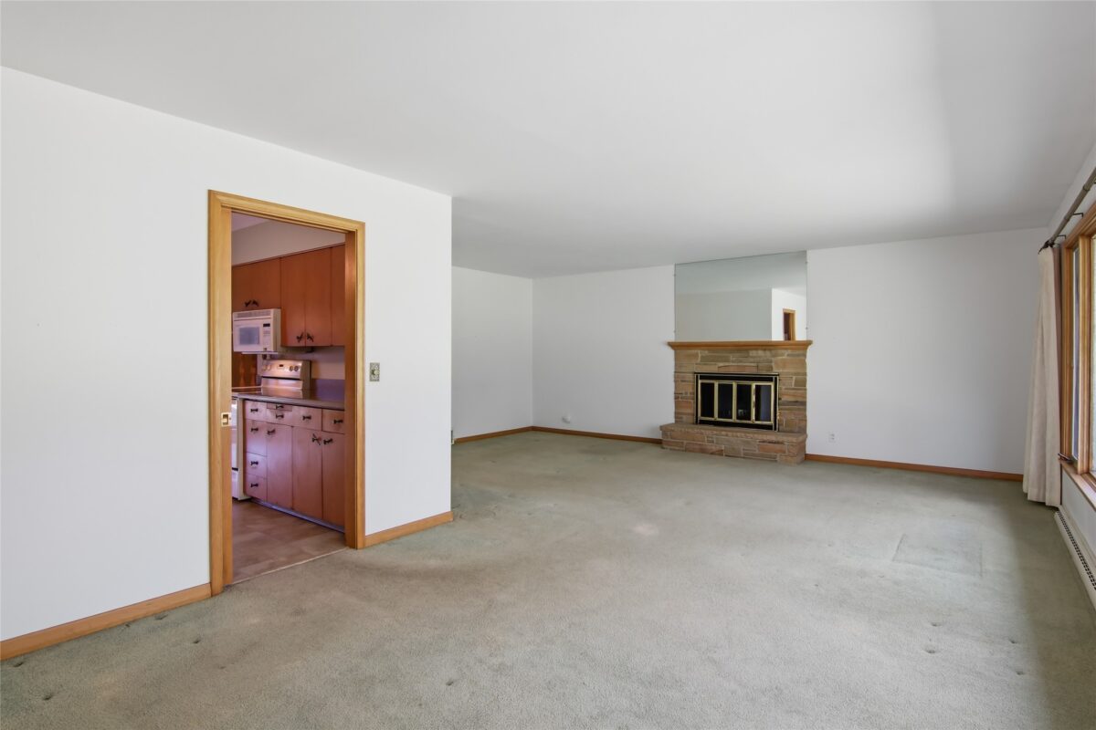 3333 Halsey Street, Eau Claire, WI