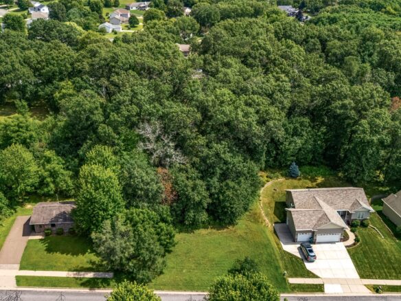 341 Monte Carlo Dr Eau Claire WI 54703 — photo 1