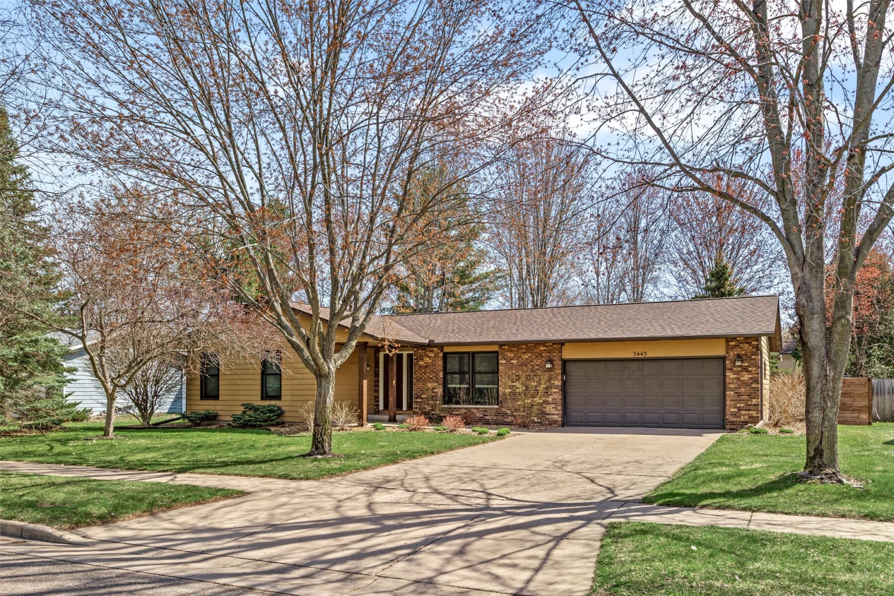 3445 Nimitz St, Eau Claire, WI — photo 2