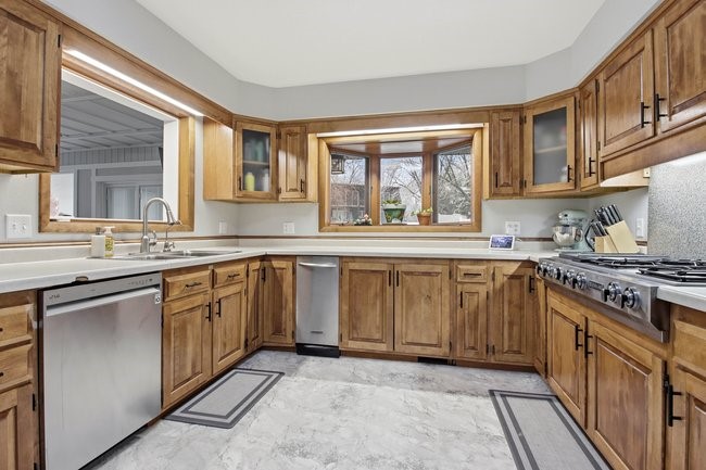 3503-Country-Club-Altoona-WI-54720-4