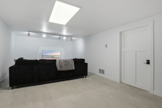 3503-Country-Club-Altoona-WI-54720-7