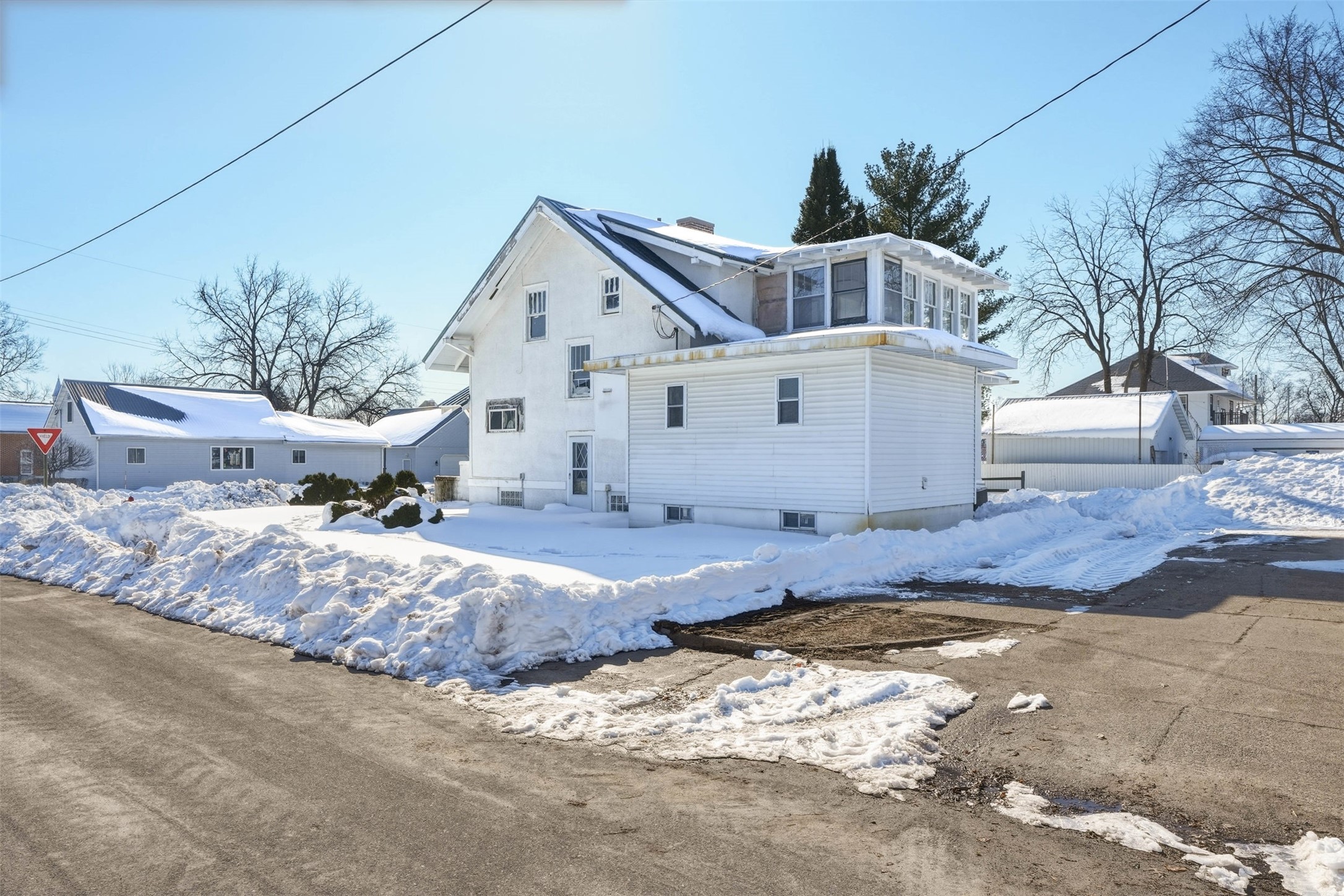 35635-5th-Independence-WI-54747-9