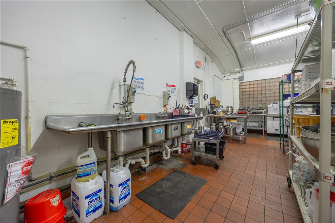 36 W Marshall Street, Rice Lake, WI — photo 15