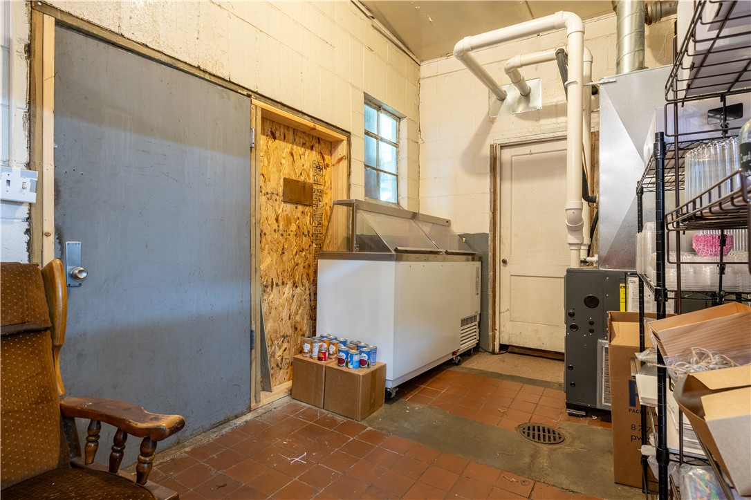 36 W Marshall Street, Rice Lake, WI — photo 22