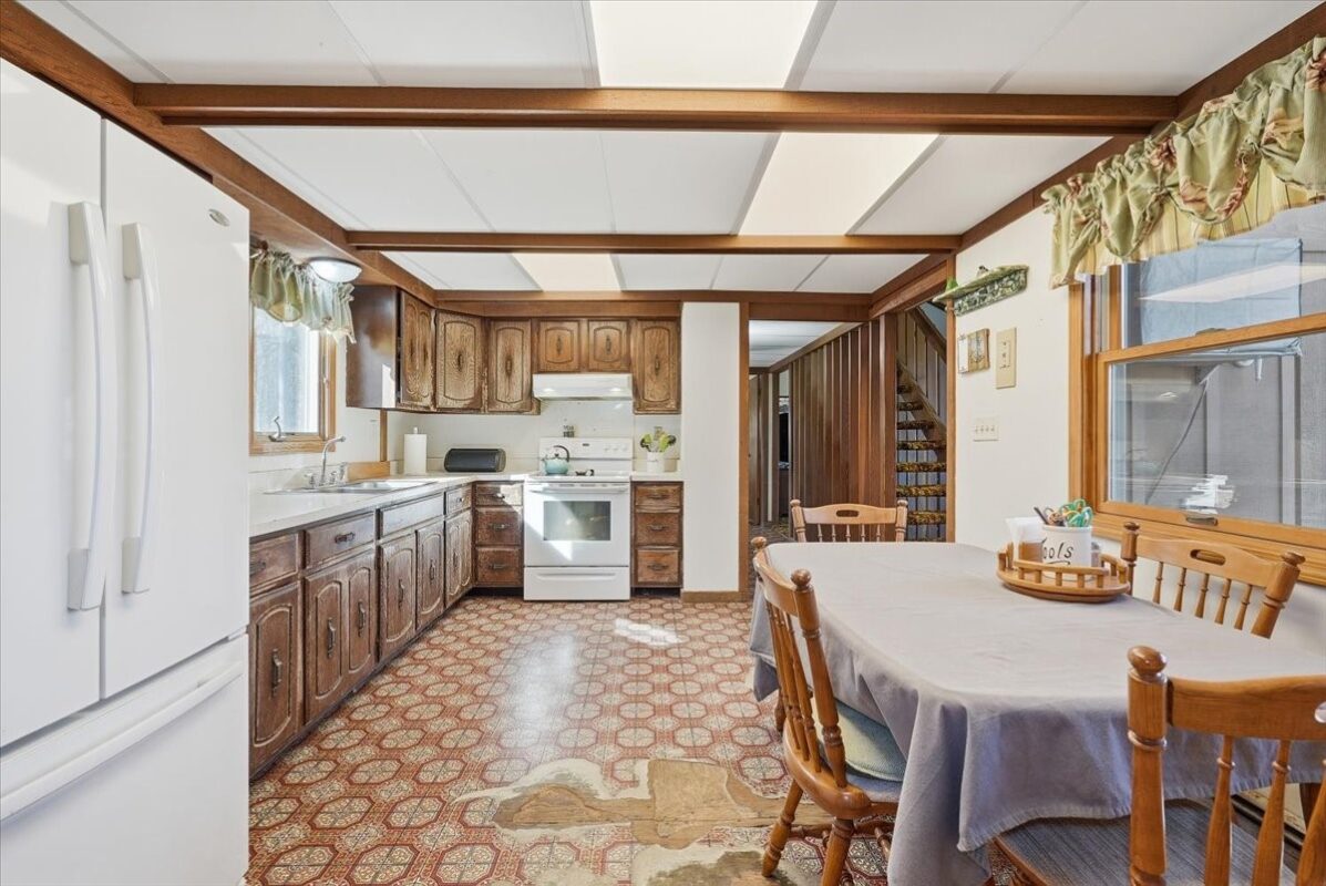 Residential at 380 202nd Street, Osceola, WI 54020 — photo 7