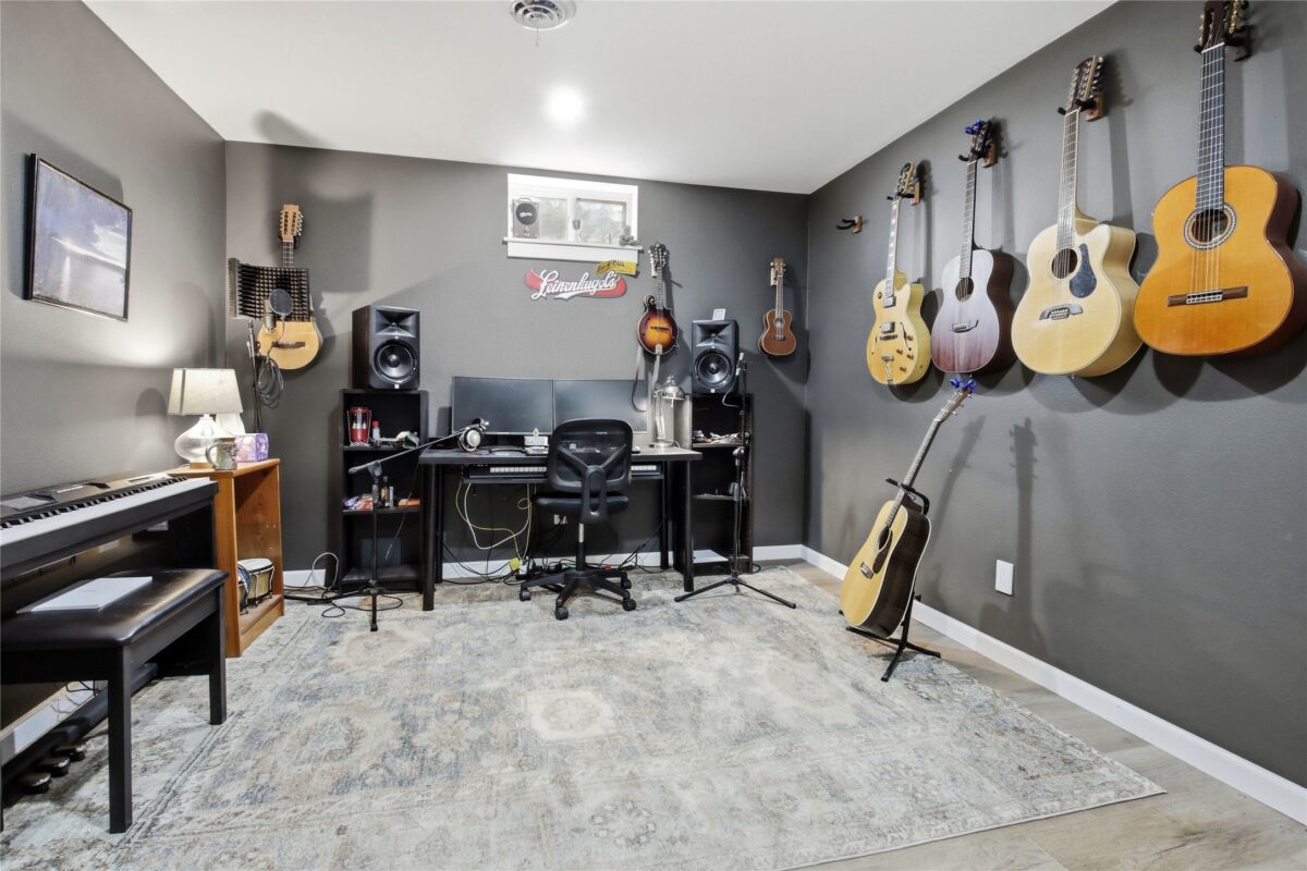 3809 Lever Street Eau Claire WI 54701 — photo 33