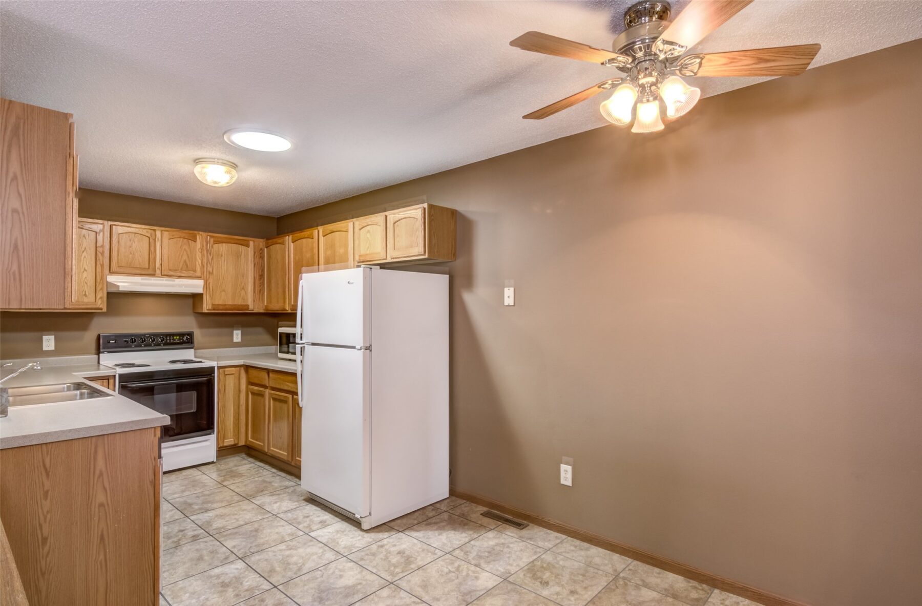 4006 Boardwalk Street 1, Eau Claire, WI — photo 6