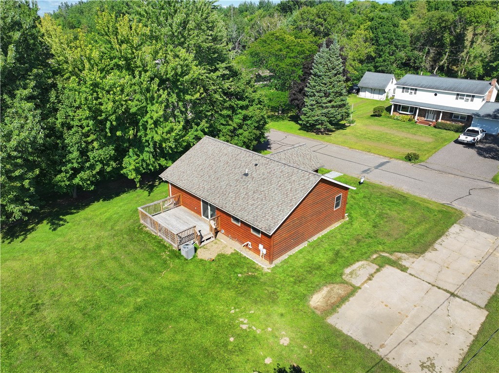 Residential at 405 Diamond Street, Ridgeland, WI 54763 — photo 2