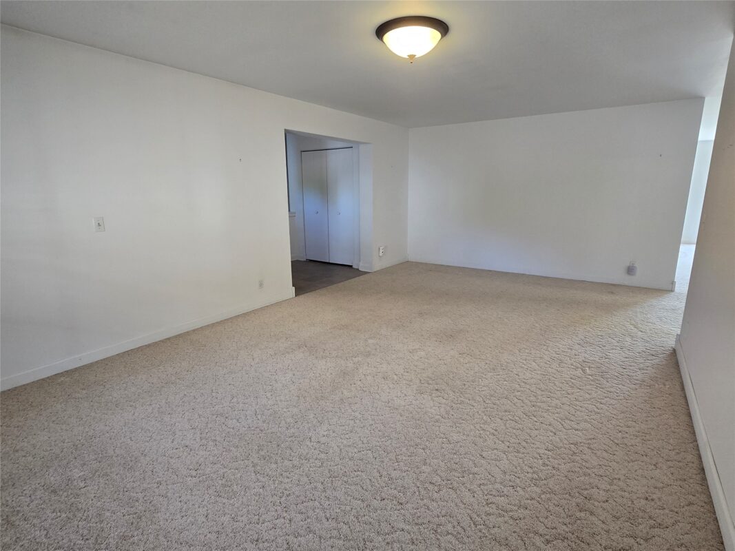 406 W Dell Street New Auburn WI 54757 — photo 17