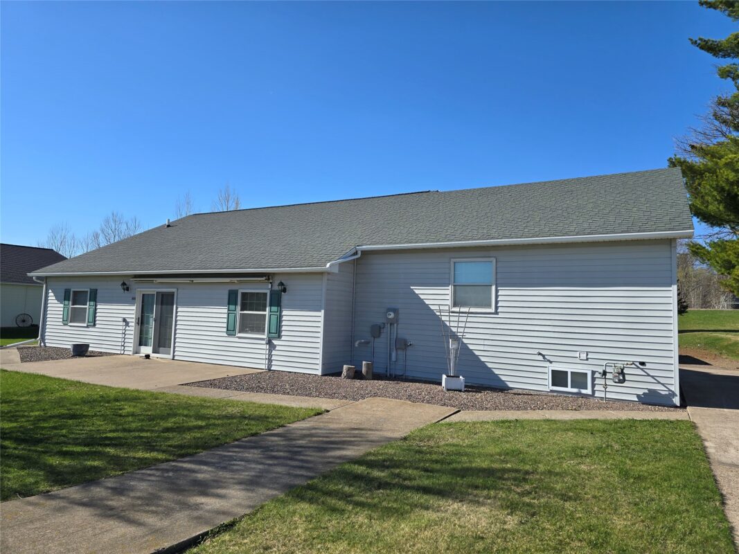 406 W Dell Street New Auburn WI 54757 — photo 2