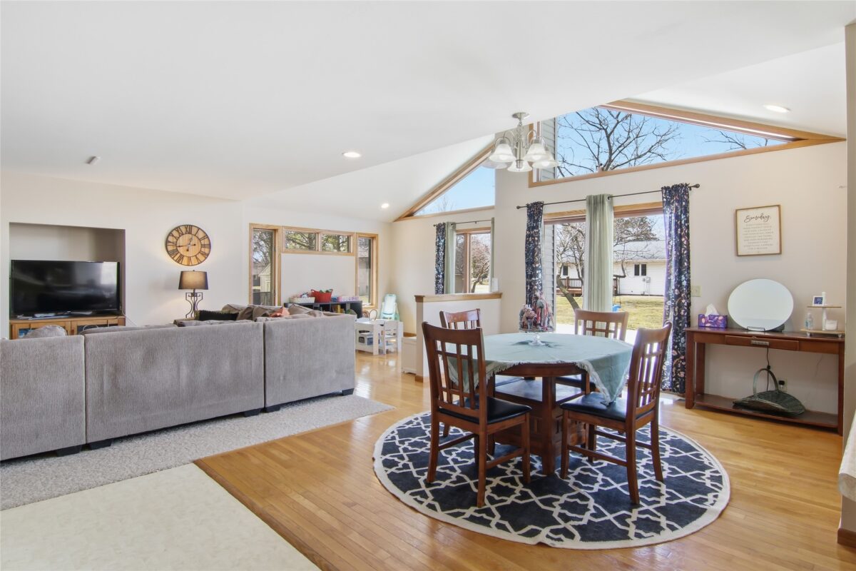 411 21st Street Menomonie WI 54751 — photo 13