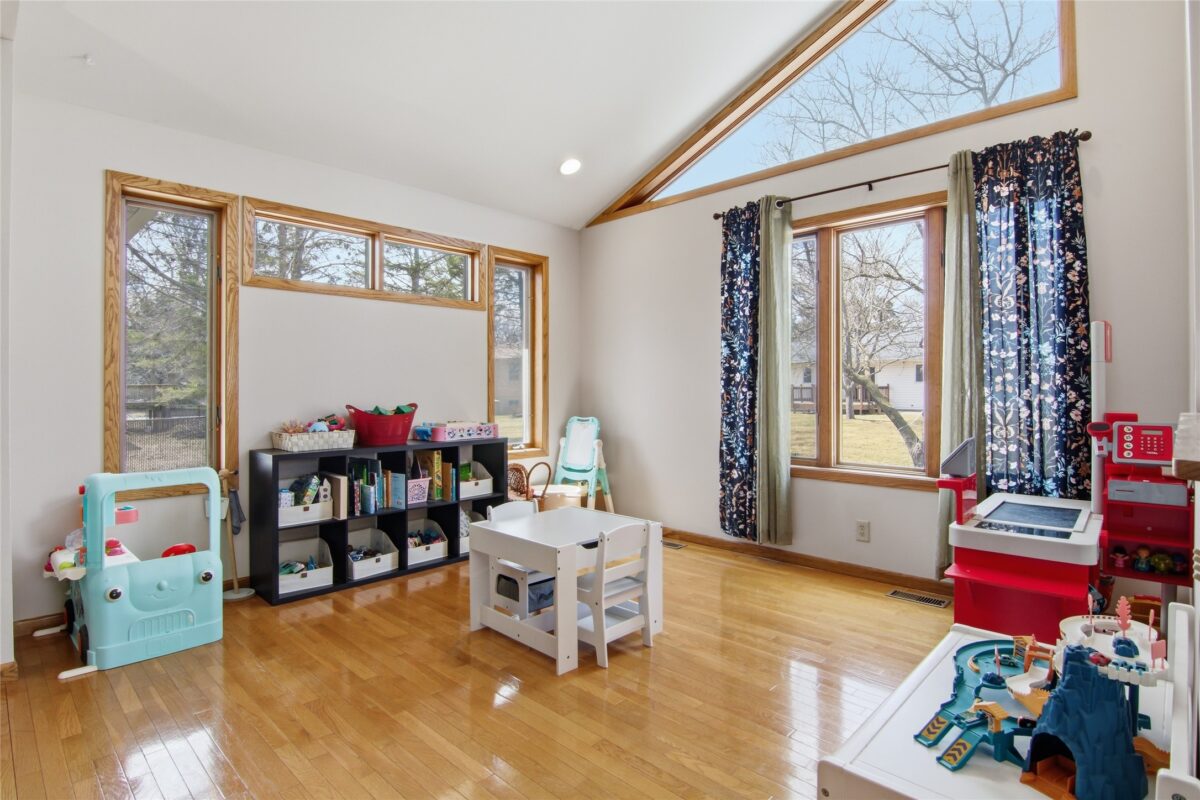 411 21st Street Menomonie WI 54751 — photo 15