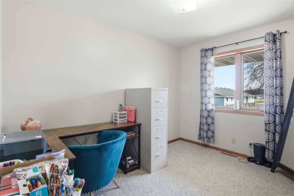 411 21st Street Menomonie WI 54751 — photo 16