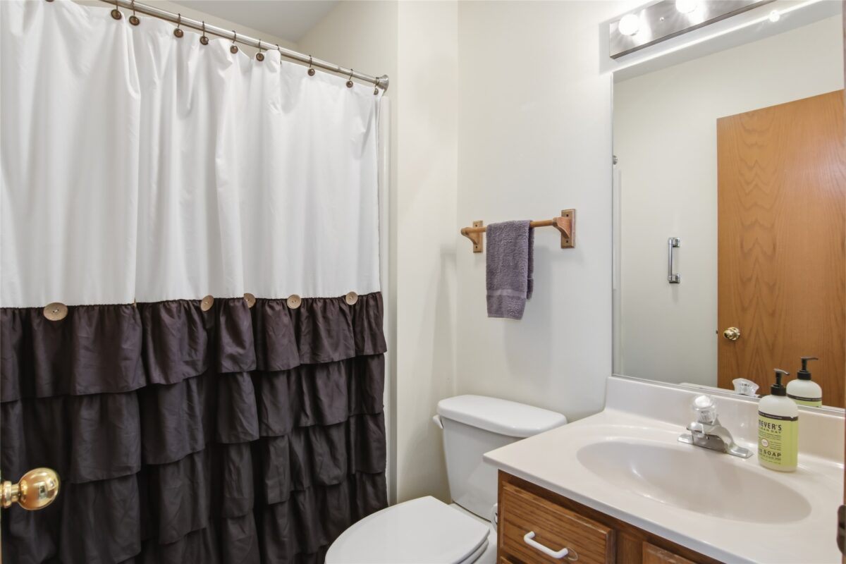 411 21st Street Menomonie WI 54751 — photo 20