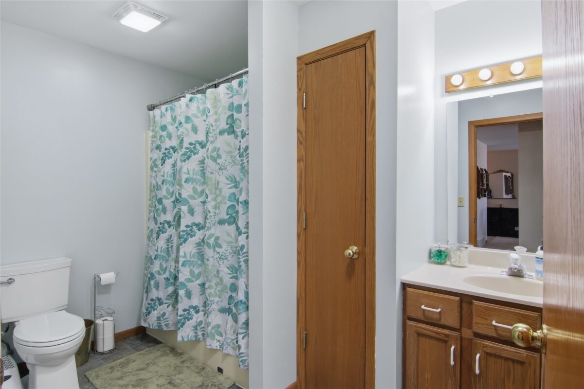 411 21st Street Menomonie WI 54751 — photo 21