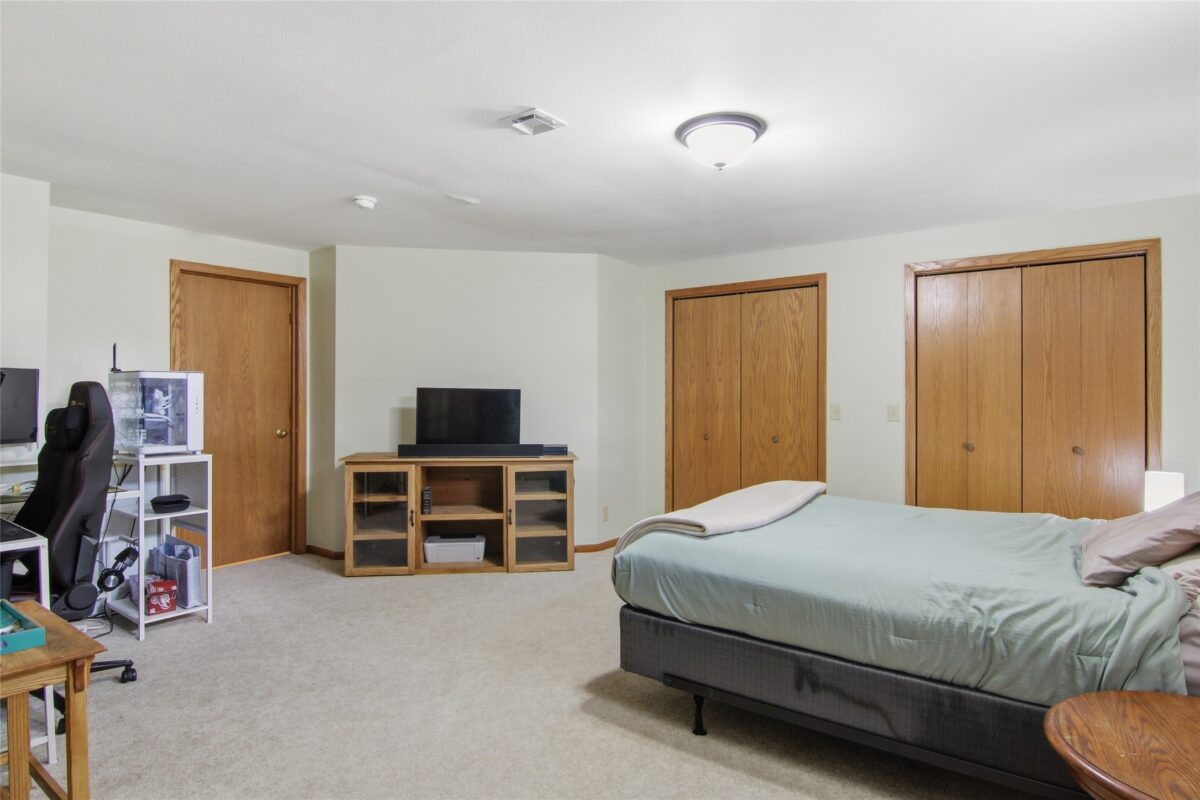 411 21st Street Menomonie WI 54751 — photo 24