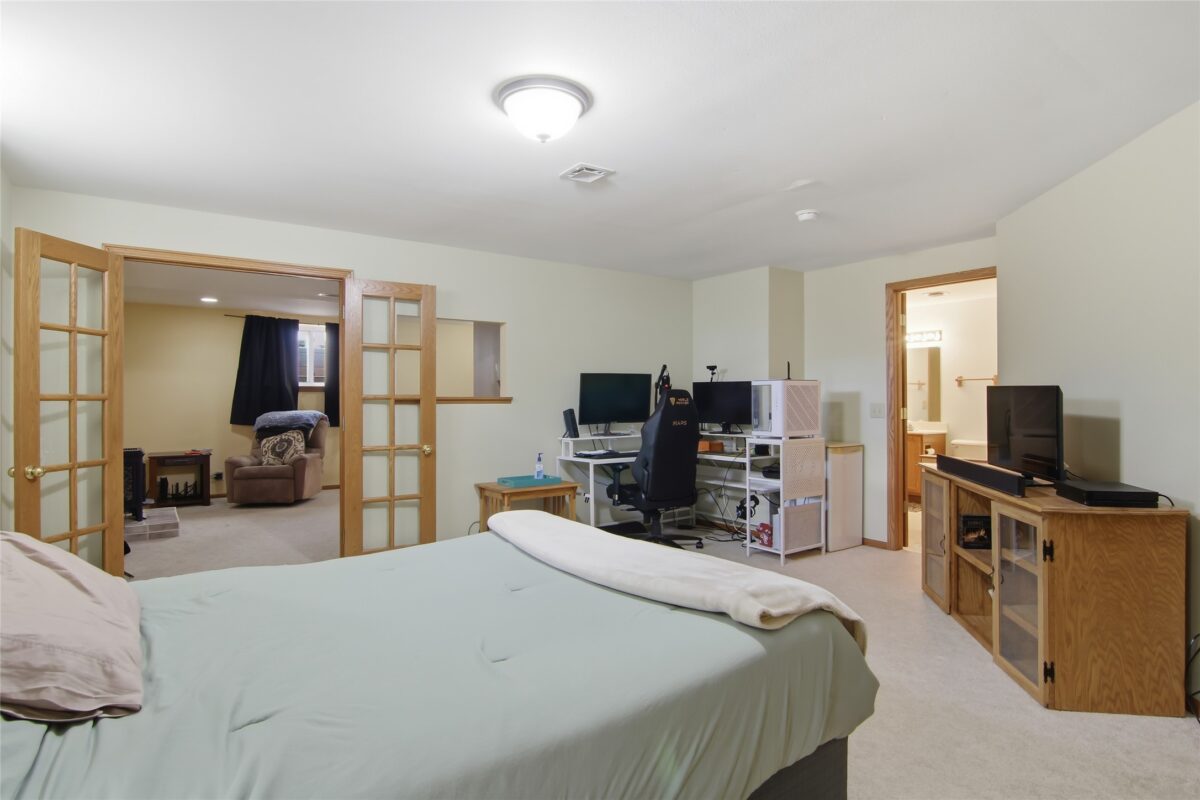 411 21st Street Menomonie WI 54751 — photo 25